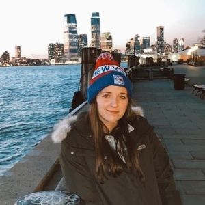 Meet your Posher, Lauren